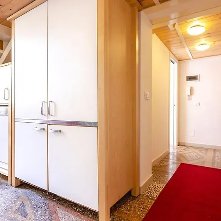 Altabella Apartment *